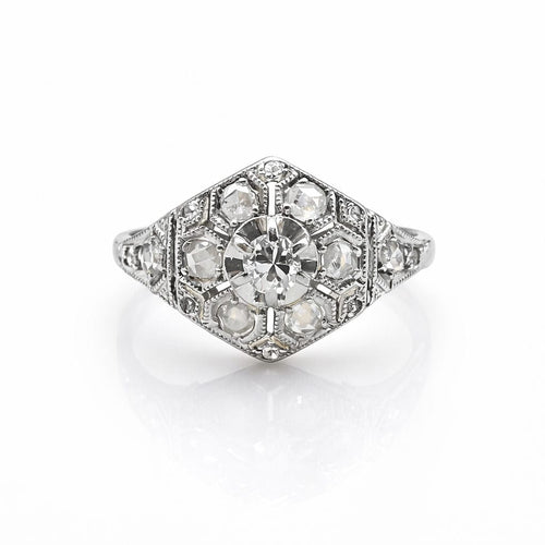 Bague 54 Bague ancienne années 1940 en or blanc et platine, diamants 58 Facettes