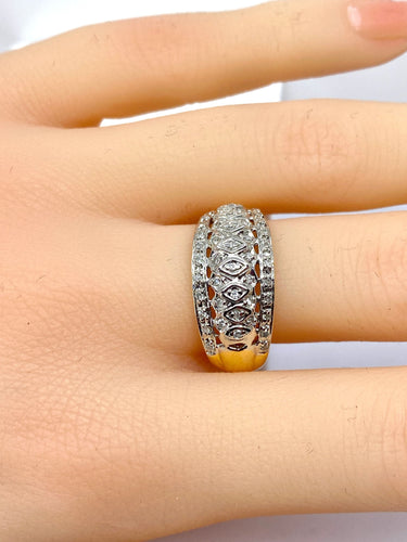 Bague jonc en or jaune et diamants