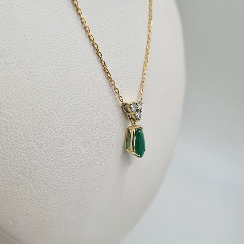 Collier Collier or jaune 18 carats sertie d’une émeraude et diamants naturels 58 Facettes