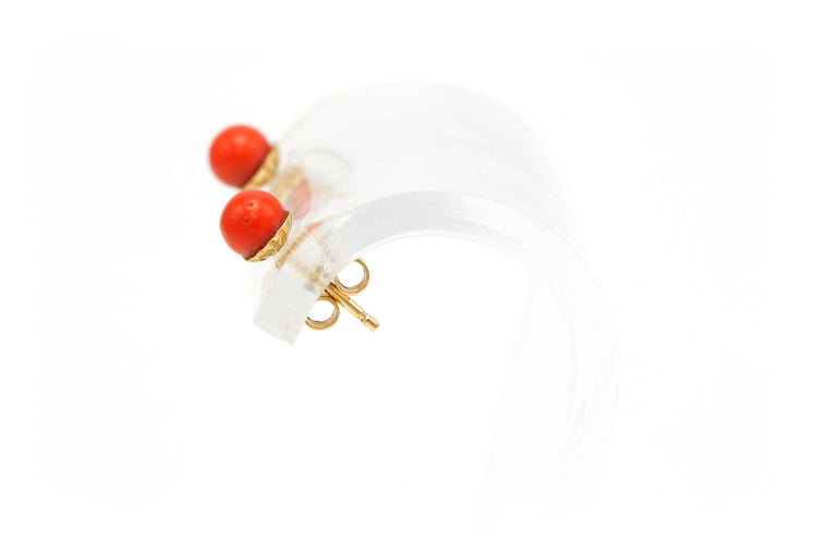 Boucles d'oreilles Boucles d'oreilles Art Déco en or jaune serties de corail 58 Facettes B540