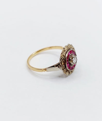 Bague fleur Art déco en or rose 18k et diamant, rubis synthétiques