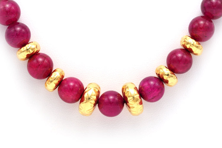 Collier Collier en or jaune et perles de rubis 58 Facettes 21208