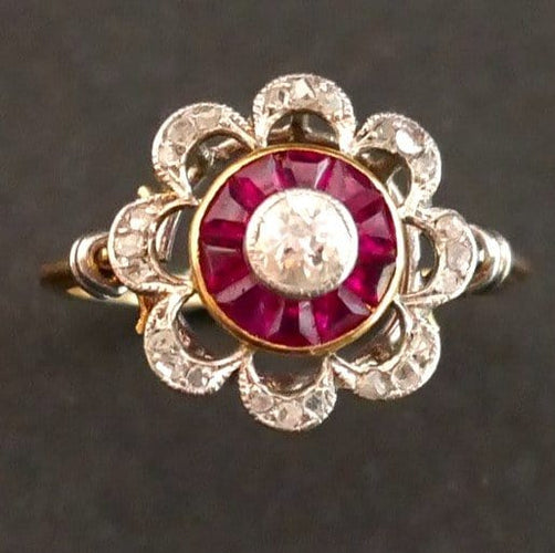 Bague 52.5 Bague Ornée d'un Diamant, entourage de Rubis Calibrés 58 Facettes