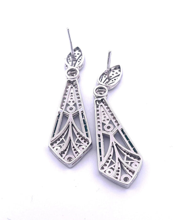 Boucles d'oreilles Boucles d'oreilles en or blanc avec diamants et émail vert 58 Facettes