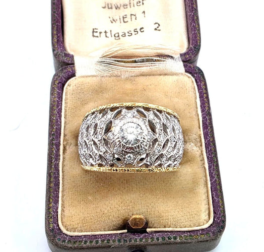 Bague 52 Bague vintage des années 1990 en or jaune et blanc avec diamants 58 Facettes