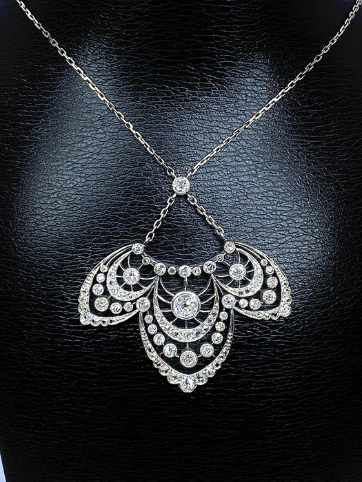 Collier pendentif en platine, diamants, époque 1900