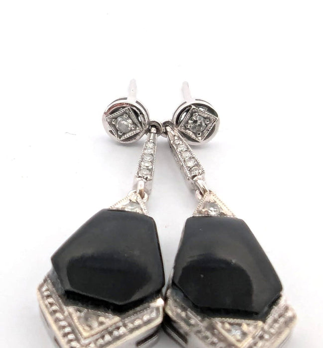 Boucles d'oreilles en or blanc avec diamants et onyx