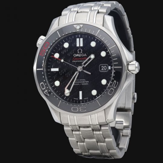 Montre Omega Montre Seamaster Diver 300M James Bond 58 Facettes MT40047