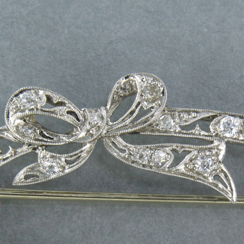 Broche Broche Art Nouveau en or blanc et platine sertie de diamants taille ancienne 58 Facettes