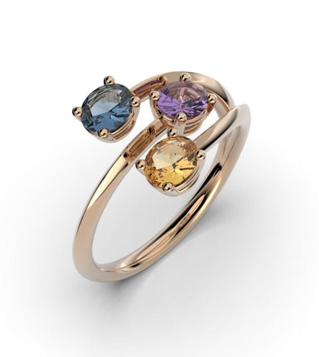 Bague en or jaune avec saphirs fantaisie