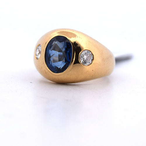 Bague 52 Bague vintage avec saphir 2,80 ct et diamants en or jaune 18 kt 58 Facettes