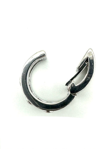 Boucles d'oreilles MESSIKA. Collection "Move Romane", clip or blanc 18K et diamants 58 Facettes