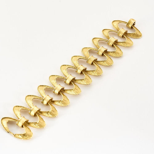 Bracelet Bracelet manchette en or jaune 58 Facettes CAN1458