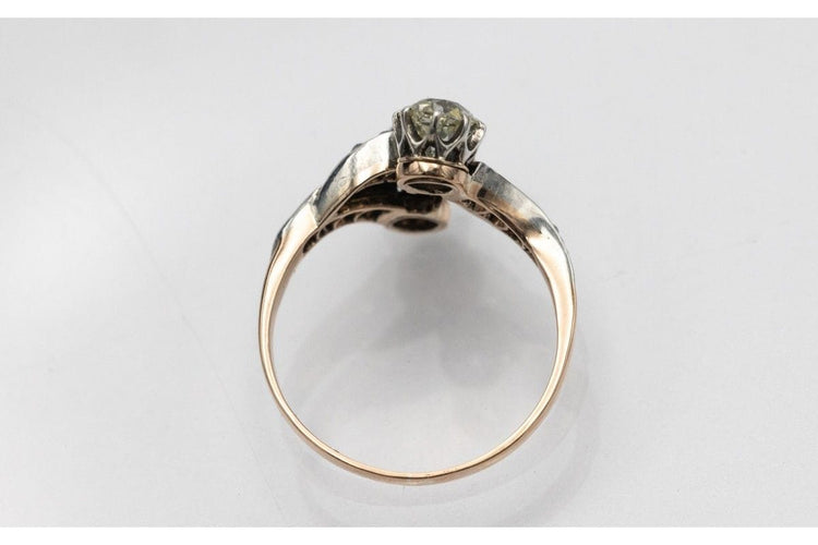 Bague 56 Bague ancienne « toi et moi » en or jaune, diamants et saphir taille cabochon, début du XXe siècle. 58 Facettes 10814