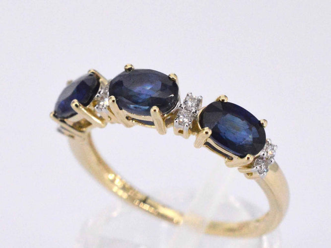 Bague Bague en or avec diamants et saphir 58 Facettes 2123