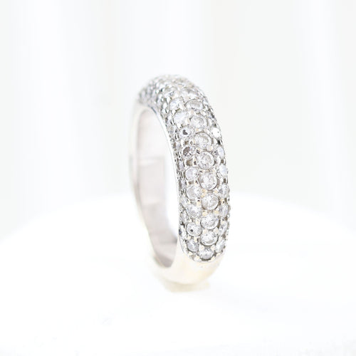 Bague 52 Bague en or blanc 18 carats pavée de diamants 58 Facettes VV1-C