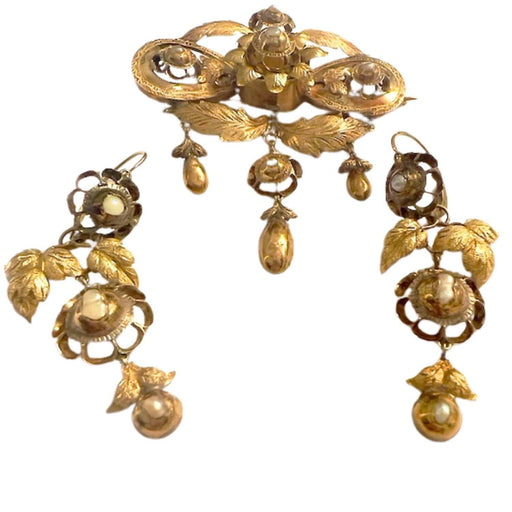 Boucles d'oreilles Conjunto de oro de broche y pendientes con perlas 58 Facettes Q45B