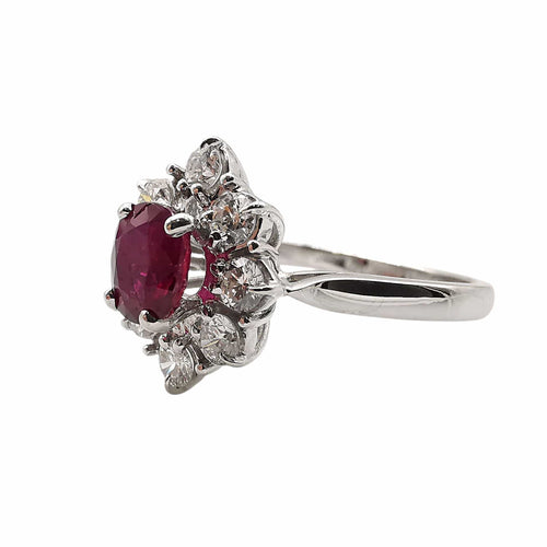 Bague 50 Bague marguerite en or blanc 18 carats, rubis et diamants 58 Facettes