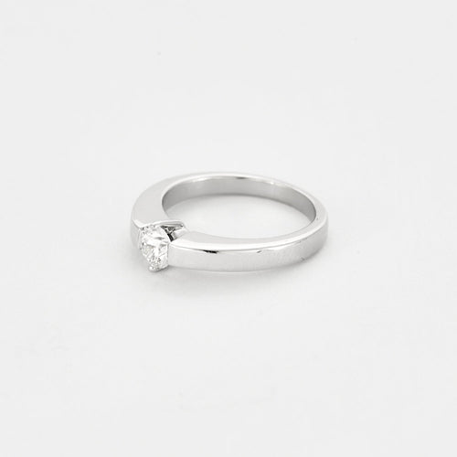 Bague 54 Bague solitaire en or blanc et diamant 58 Facettes GU293