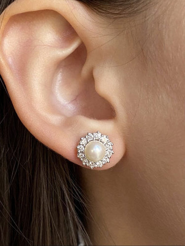 Boucles d'oreilles Boucles d'oreilles en or blanc 18k perles et diamants 58 Facettes