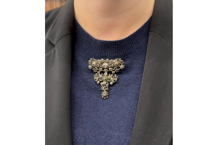 Antique jewelry set: bracelet, earrings and brooch pendant 58 Facettes 10795A