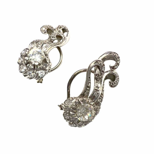 Boucles d'oreilles Boucles d'oreilles design rétro des années 50 en platine avec diamants 58 Facettes Q70B