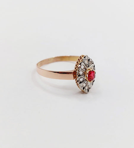 Bague 56 Ancienne bague marquise or rose, pierre rouge et diamant taille rose (1900) 58 Facettes A05951