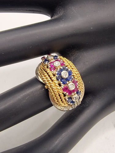 Bague 49.5 Bague vintage torche avec saphirs, rubis et diamants en or blanc et jaune 18 kt 58 Facettes