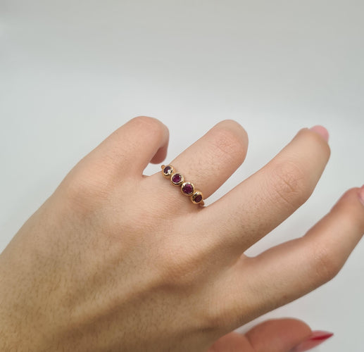 Bague 53 Bague or rose sertie de rubis roses 58 Facettes