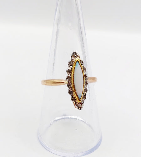 Bague 57 Bague marquise or rose, opale et diamants taille rose (circa 1900) 58 Facettes A06341