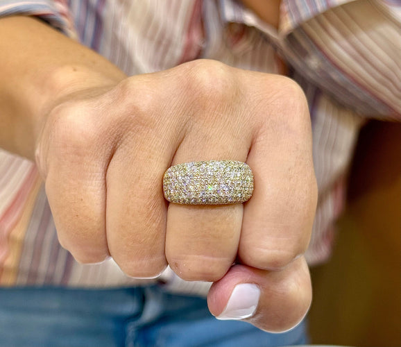 Bague 59 Bague bombée or jaune pavage de diamants 58 Facettes