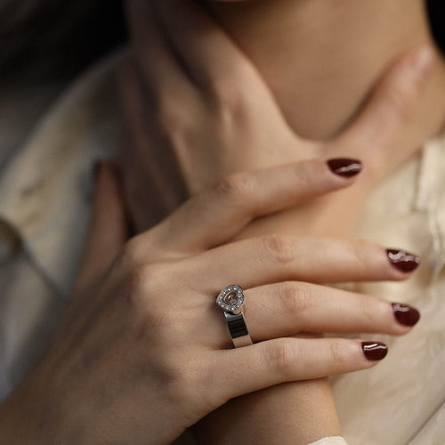 Bague 53 Bague Chopard Happy Diamonds Or Gris 18k Diamants de 2021. Taille 53. Ref : 822936 58 Facettes FB10384