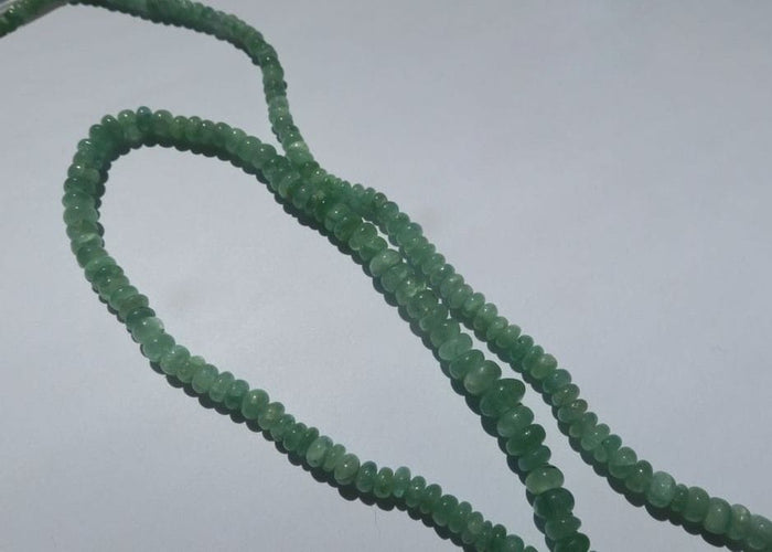 Collier perles d'émeraudes naturelles