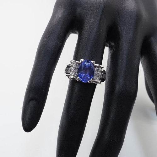 Bague 50 Bague saphir color change et diamants en or blanc 18 carats 58 Facettes 4483