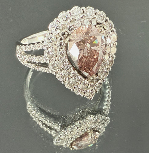 Bague 54 Bague or blanc sertie d'un diamant rose poire de 1,65 carat 58 Facettes