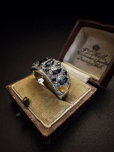 Bague 55 Bague avec saphirs et diamants 58 Facettes