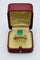 Bague 57 Bague en or jaune ornée d'une émeraude et de diamants. 58 Facettes 50290