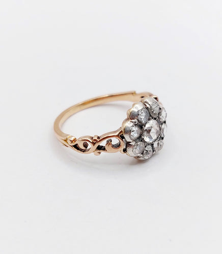 Bague 55.5 Bague marguerite victorienne or rose, diamants taille rose sur paillon (1870) 58 Facettes A06361