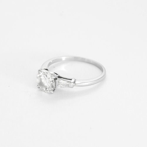Bague 53 Solitaire en platine et diamants 58 Facettes B250574