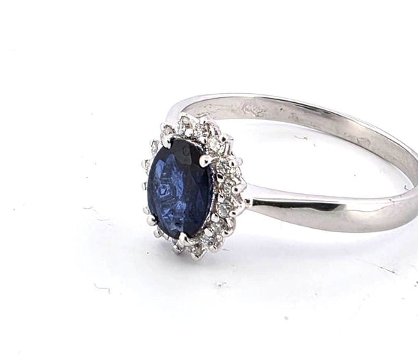 Bague 56 Bague en or blanc sertie de saphirs et de diamants 58 Facettes