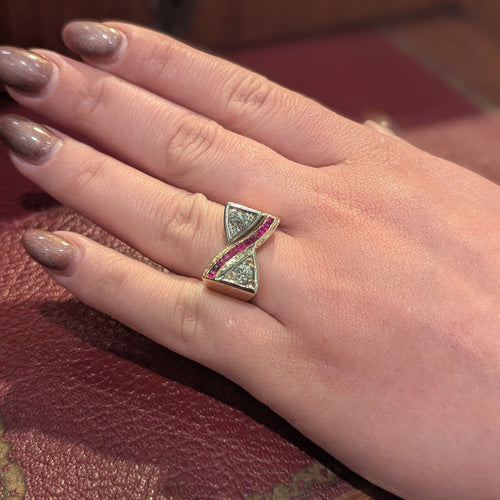 Bague 58 Bague Tank en or rose diamants et rubis 58 Facettes 32028