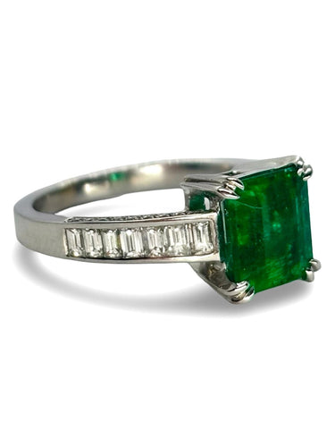 Bague 54.5 Bague or blanc émeraude 3 ct et diamants 0,48 ct 58 Facettes 1289