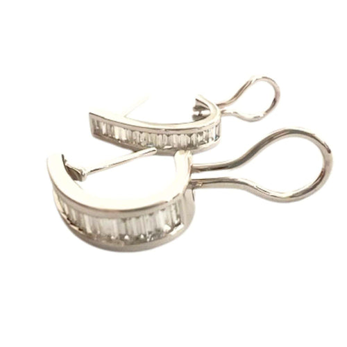 Boucles d'oreilles BOUCLES D'OREILLES AU DESIGN CONTEMPORAIN DU XXE SIÈCLE EN OR 18 KT AVEC DIAMANTS 58 Facettes Q265B(100)