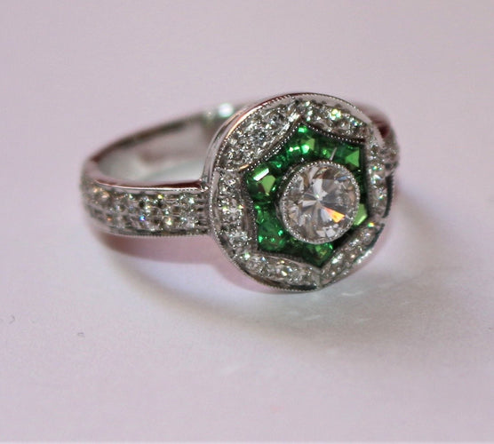 Bague 53 Bague style Art Déco diamants et tsavorites 58 Facettes 416