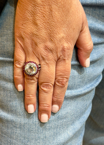 Bague 55 Bague en or blanc 18 carats , aigue-marine , diamants , rubis 58 Facettes