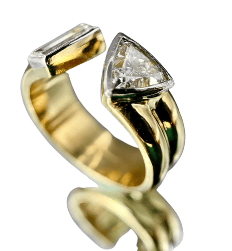 Bague moderne deux ors diamant triangle VS