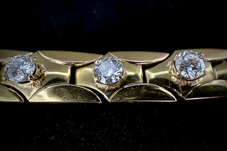 Bracelet Bracelet Tank en or jaune sertie de 4,40 carats de diamants 58 Facettes