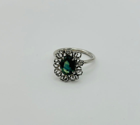 Bague Bague en or blanc avec saphir australien 58 Facettes 50072