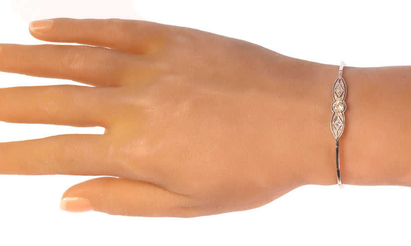 Bracelet Les diamants de l'art déco : l'élégance intemporelle d'un bracelet vintage 58 Facettes 21027-0139