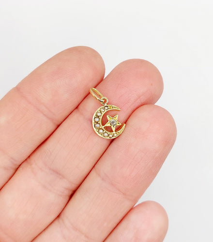 Pendentif Pendentif antique croissant de lune et étoile en or 18k, perles et diamant 58 Facettes A06528